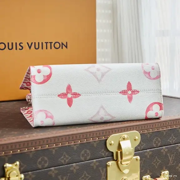 ONTHEGO PM LOUIS VUITTON 0429